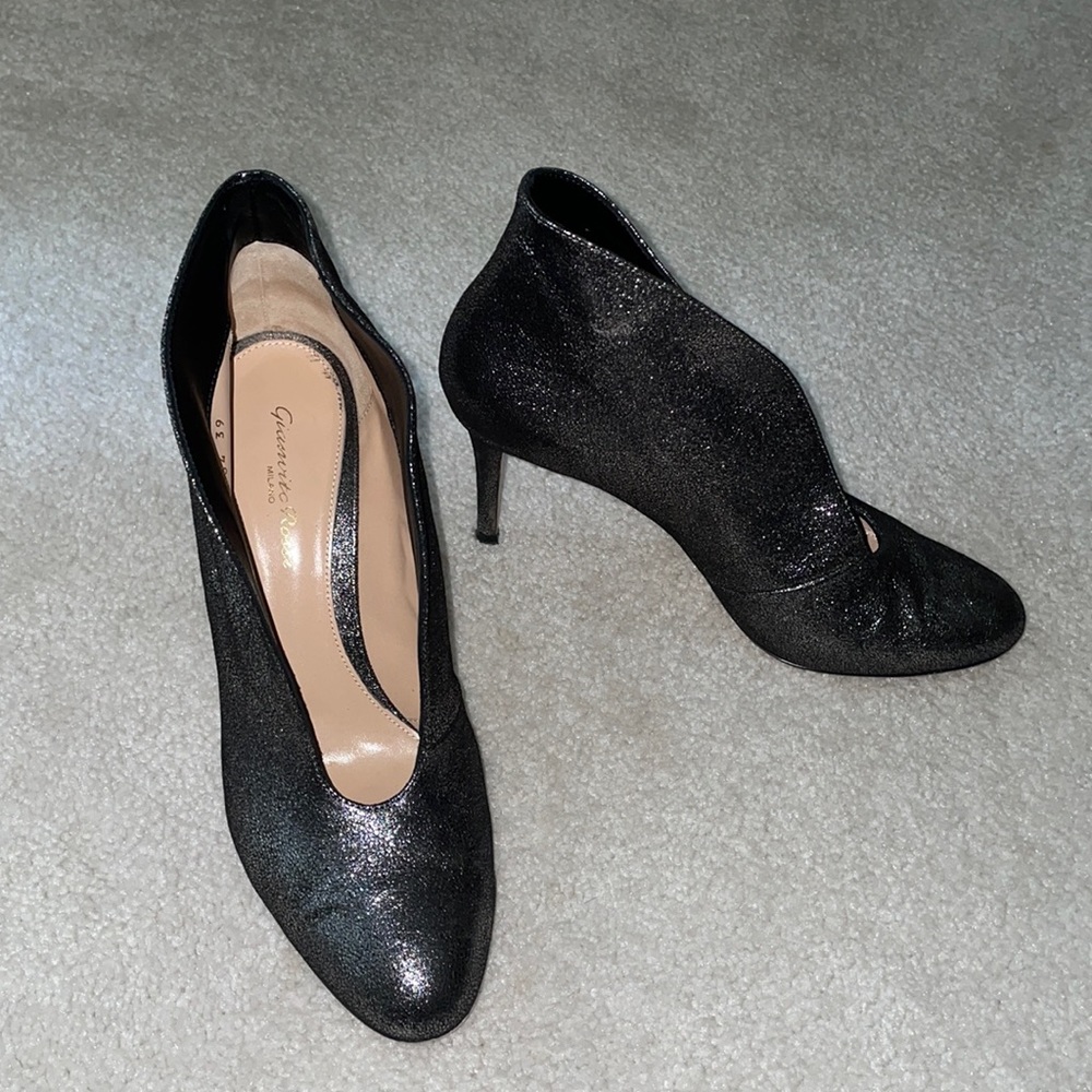 Gianvito Rossi booties crackled leather metallic ankle booties 39